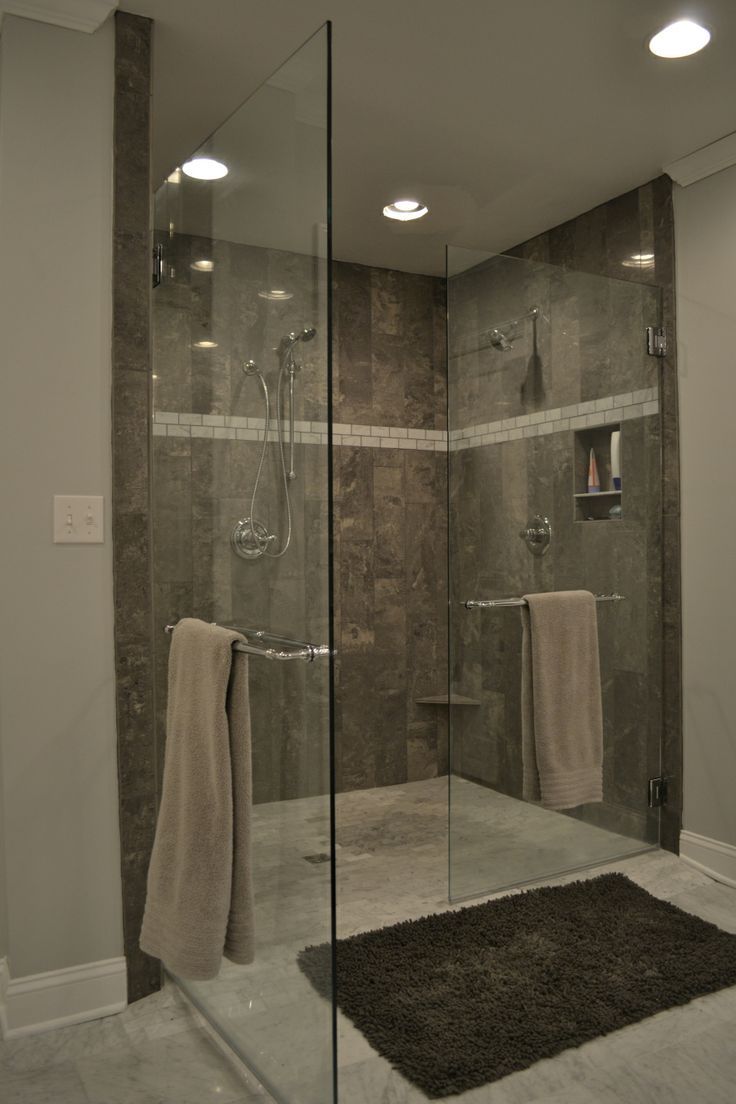 Стильные душевые комнаты. Ванная комната с душем. Ванная комната с душевой зоной. Современные душевые комнаты.